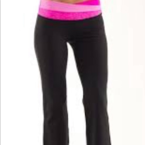 lululemon athletica Pants - Lululemon REVERSIBLE Black Astro pants hot pink wa lululemon athletica Pants - Lululemon REVERSIBLE Black Astro pants hot pink wa